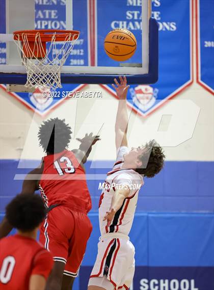 Thumbnail 2 in Fairview vs Rangeview (Cherry Creek High School) photogallery.