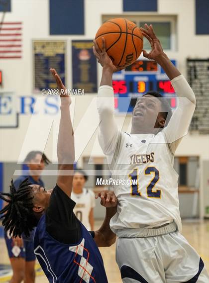 Thumbnail 3 in Cosumnes Oaks @ Inderkum photogallery.
