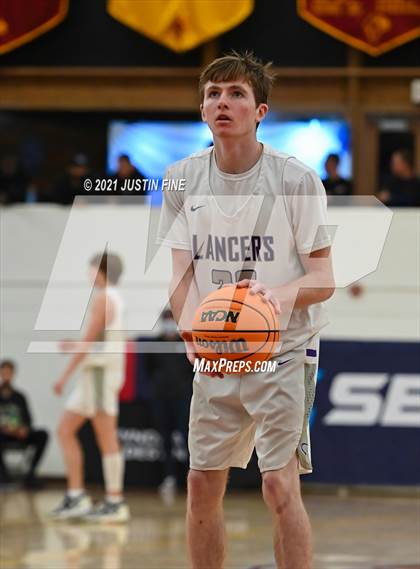 Thumbnail 2 in Carlsbad vs. Mater Dei Catholic (Torrey Pines Holiday Classic) photogallery.