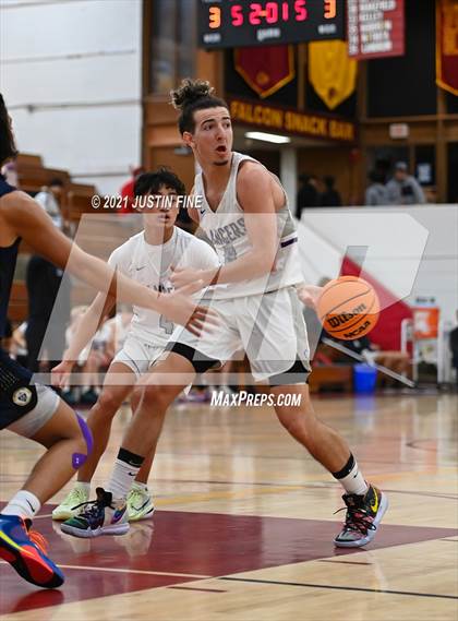 Thumbnail 1 in Carlsbad vs. Mater Dei Catholic (Torrey Pines Holiday Classic) photogallery.