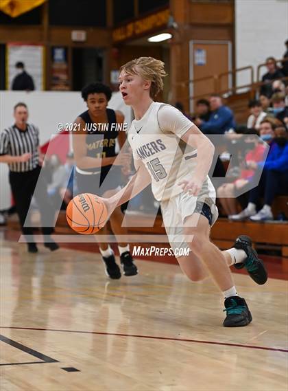 Thumbnail 1 in Carlsbad vs. Mater Dei Catholic (Torrey Pines Holiday Classic) photogallery.