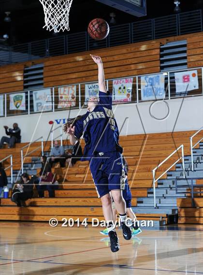 Thumbnail 1 in JV: South Hills vs West Ranch (San Gabriel Christmas Classic) photogallery.