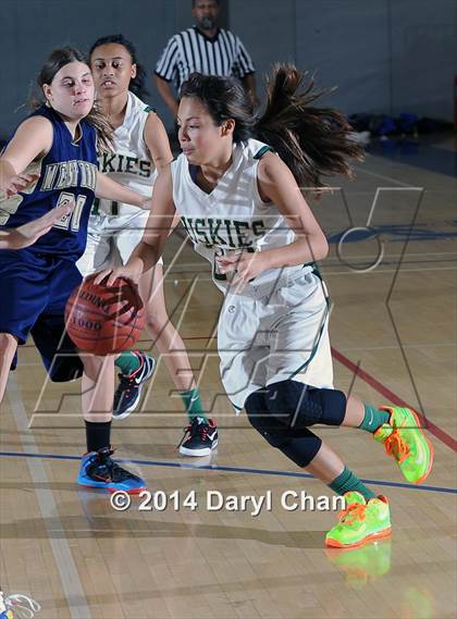 Thumbnail 1 in JV: South Hills vs West Ranch (San Gabriel Christmas Classic) photogallery.