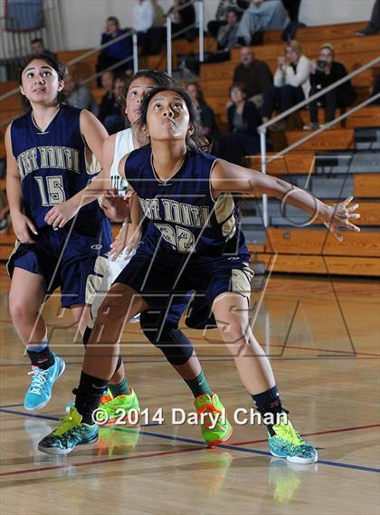 Thumbnail 3 in JV: South Hills vs West Ranch (San Gabriel Christmas Classic) photogallery.