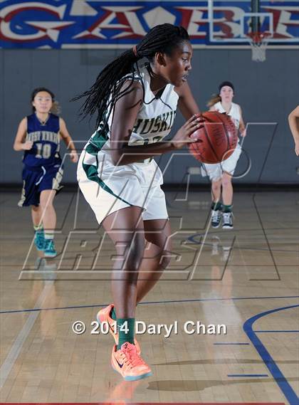 Thumbnail 2 in JV: South Hills vs West Ranch (San Gabriel Christmas Classic) photogallery.