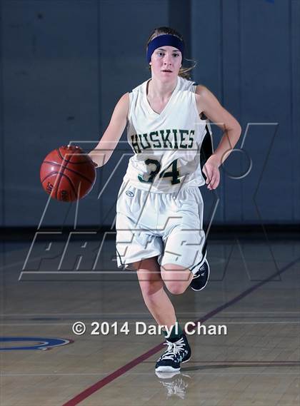 Thumbnail 3 in JV: South Hills vs West Ranch (San Gabriel Christmas Classic) photogallery.