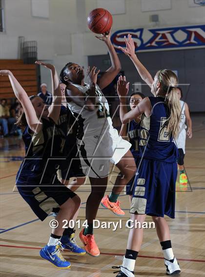 Thumbnail 2 in JV: South Hills vs West Ranch (San Gabriel Christmas Classic) photogallery.