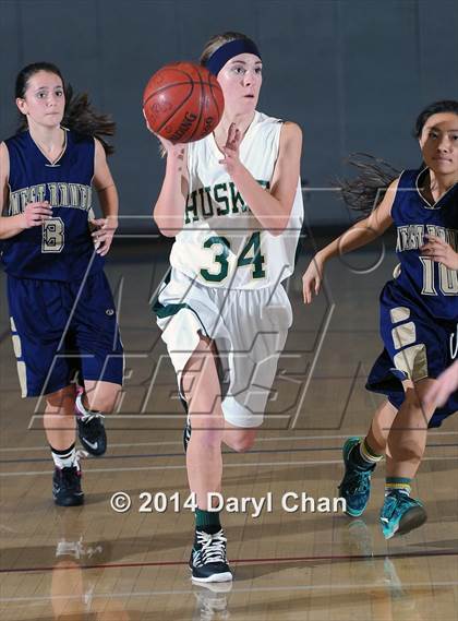 Thumbnail 3 in JV: South Hills vs West Ranch (San Gabriel Christmas Classic) photogallery.