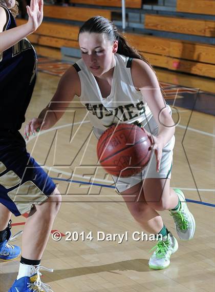Thumbnail 2 in JV: South Hills vs West Ranch (San Gabriel Christmas Classic) photogallery.