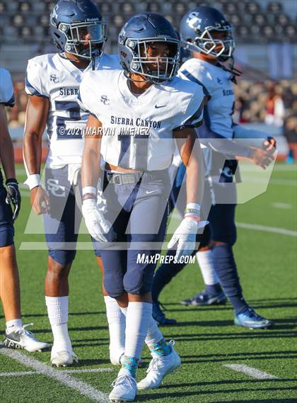 Thumbnail 2 in Oaks Christian vs Sierra Canyon photogallery.