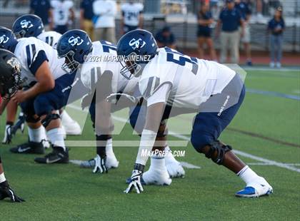 Thumbnail 3 in Oaks Christian vs Sierra Canyon photogallery.