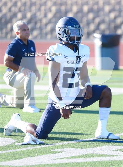 Thumbnail 1 in Oaks Christian vs Sierra Canyon photogallery.