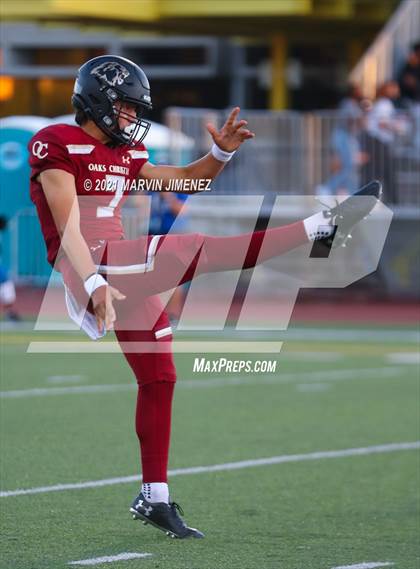 Thumbnail 2 in Oaks Christian vs Sierra Canyon photogallery.