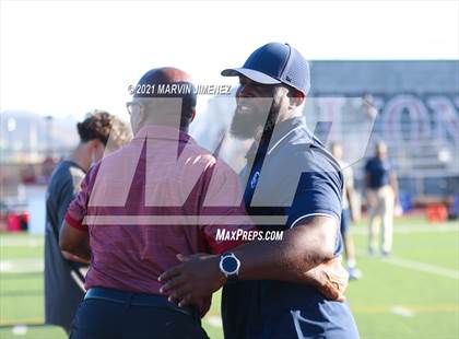 Thumbnail 3 in Oaks Christian vs Sierra Canyon photogallery.