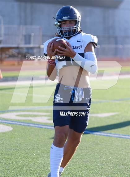 Thumbnail 3 in Oaks Christian vs Sierra Canyon photogallery.
