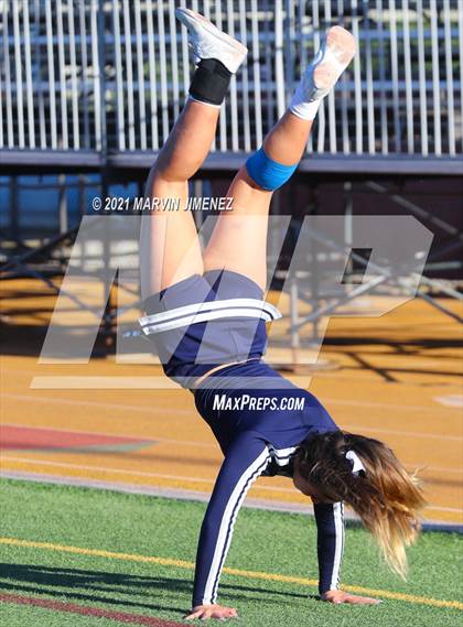 Thumbnail 3 in Oaks Christian vs Sierra Canyon photogallery.