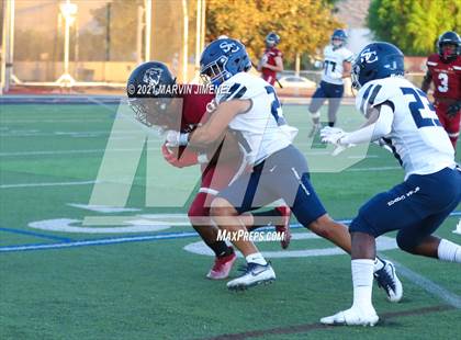Thumbnail 3 in Oaks Christian vs Sierra Canyon photogallery.
