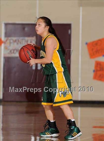 Thumbnail 2 in Westmoor vs. Valley (Jimmy V Classic) photogallery.