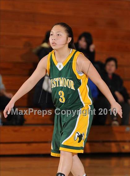 Thumbnail 3 in Westmoor vs. Valley (Jimmy V Classic) photogallery.