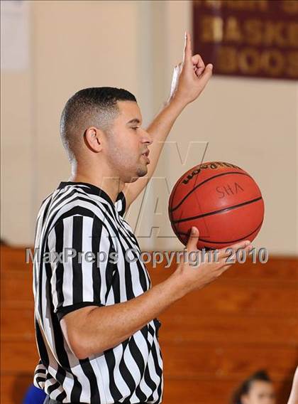 Thumbnail 2 in Westmoor vs. Valley (Jimmy V Classic) photogallery.