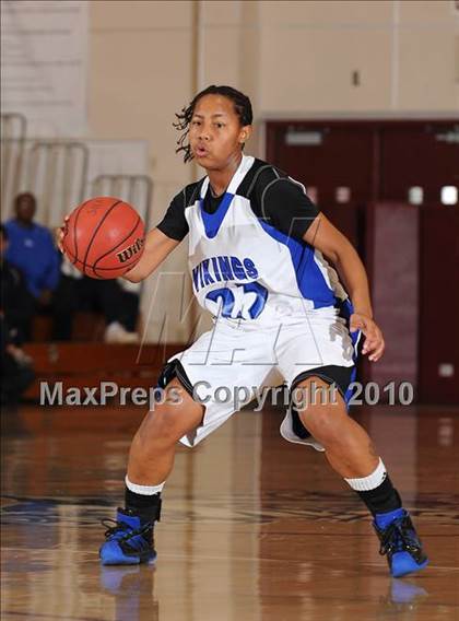 Thumbnail 1 in Westmoor vs. Valley (Jimmy V Classic) photogallery.