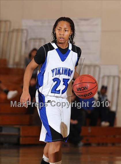 Thumbnail 1 in Westmoor vs. Valley (Jimmy V Classic) photogallery.