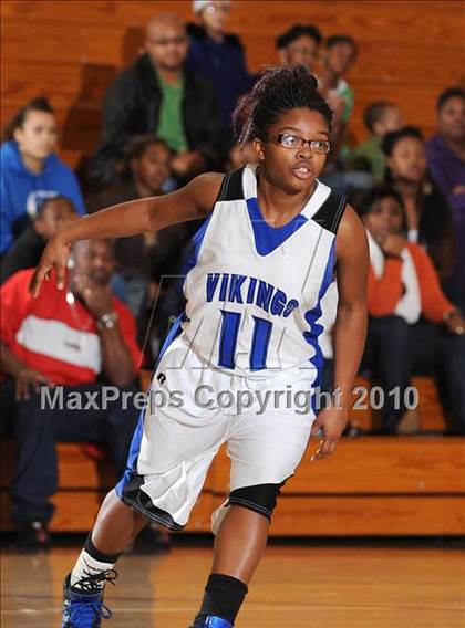 Thumbnail 1 in Westmoor vs. Valley (Jimmy V Classic) photogallery.