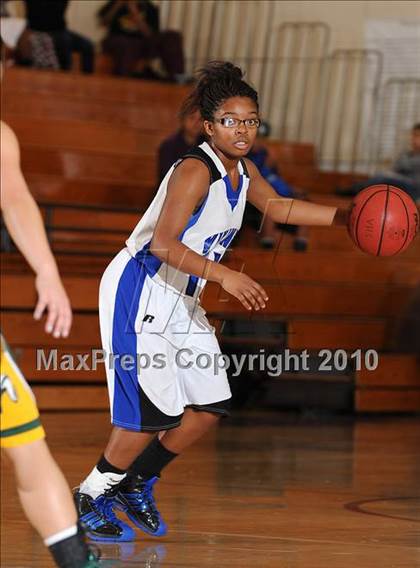 Thumbnail 2 in Westmoor vs. Valley (Jimmy V Classic) photogallery.