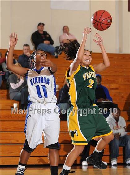 Thumbnail 1 in Westmoor vs. Valley (Jimmy V Classic) photogallery.