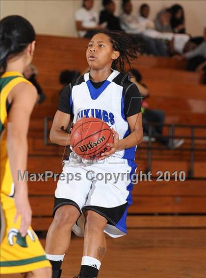 Thumbnail 1 in Westmoor vs. Valley (Jimmy V Classic) photogallery.