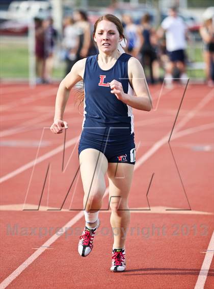 Thumbnail 2 in South West Yosemite League Meet #1 (1600m) photogallery.