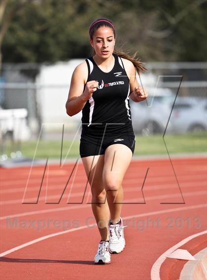 Thumbnail 2 in South West Yosemite League Meet #1 (1600m) photogallery.
