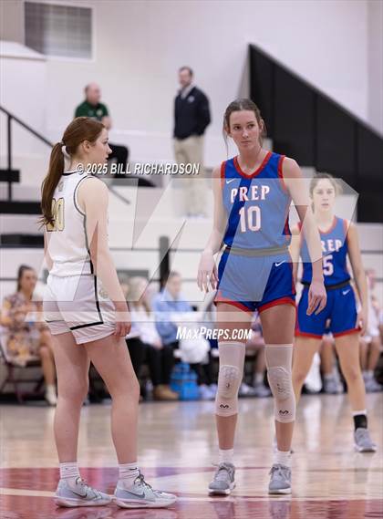 Thumbnail 2 in Jackson Prep vs. Oak Forest Academy photogallery.