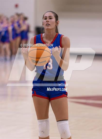 Thumbnail 3 in Jackson Prep vs. Oak Forest Academy photogallery.