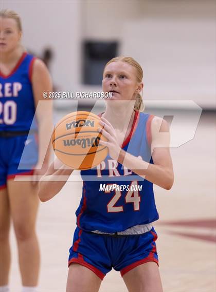 Thumbnail 2 in Jackson Prep vs. Oak Forest Academy photogallery.