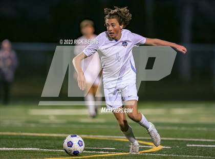 Thumbnail 3 in Oak Ridge vs Grand Oaks (Battle of the Oaks) photogallery.