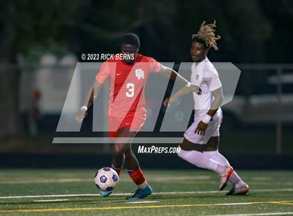 Thumbnail 3 in Oak Ridge vs Grand Oaks (Battle of the Oaks) photogallery.
