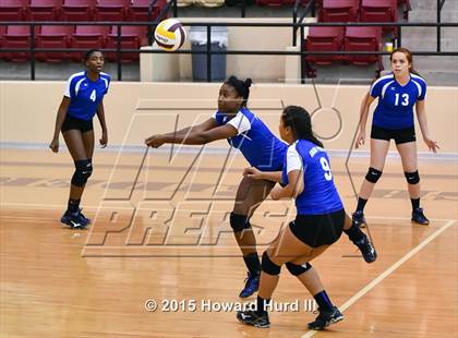 Thumbnail 2 in Grand Prairie vs Trimble Tech (EMS-ISD Tournament) photogallery.
