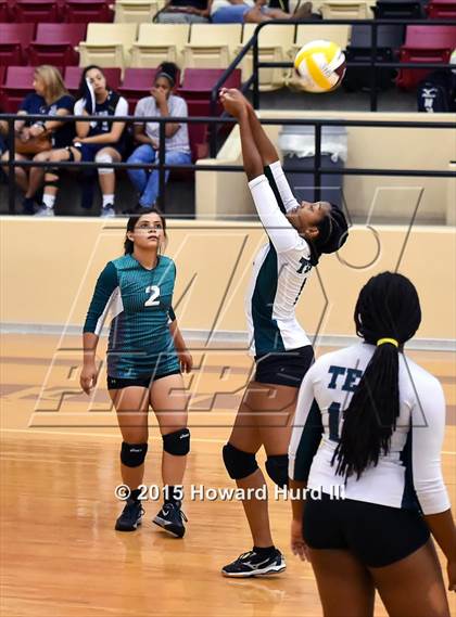 Thumbnail 3 in Grand Prairie vs Trimble Tech (EMS-ISD Tournament) photogallery.