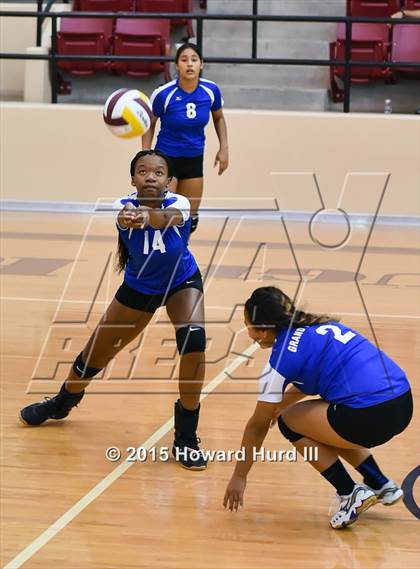 Thumbnail 2 in Grand Prairie vs Trimble Tech (EMS-ISD Tournament) photogallery.