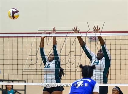 Thumbnail 2 in Grand Prairie vs Trimble Tech (EMS-ISD Tournament) photogallery.