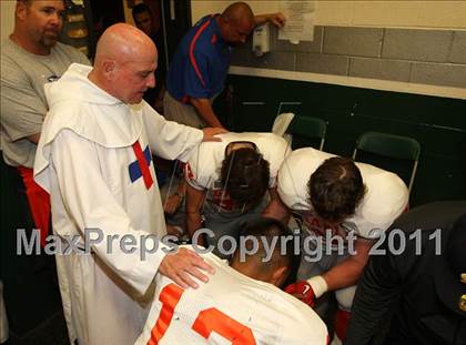 Thumbnail 3 in Bishop Gorman @ De La Salle photogallery.