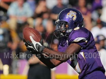 Thumbnail 2 in Serra @ Riordan photogallery.