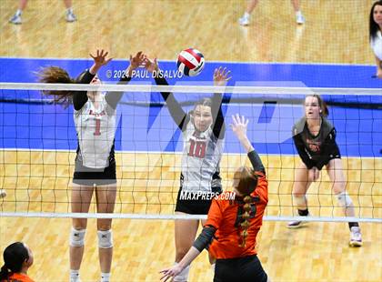 Thumbnail 2 in Del Norte vs. Haxtun (CHSAA 2A First Round) photogallery.
