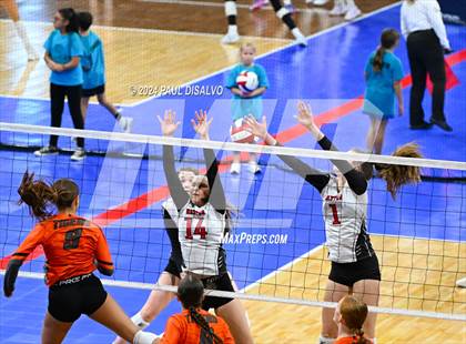 Thumbnail 2 in Del Norte vs. Haxtun (CHSAA 2A First Round) photogallery.