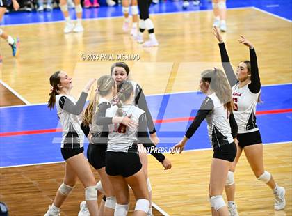 Thumbnail 3 in Del Norte vs. Haxtun (CHSAA 2A First Round) photogallery.