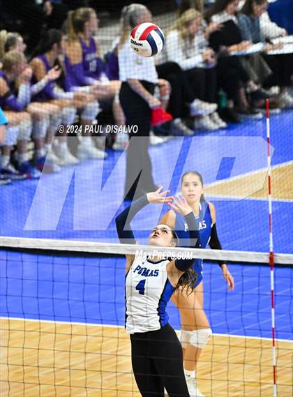 Thumbnail 1 in Del Norte vs. Haxtun (CHSAA 2A First Round) photogallery.