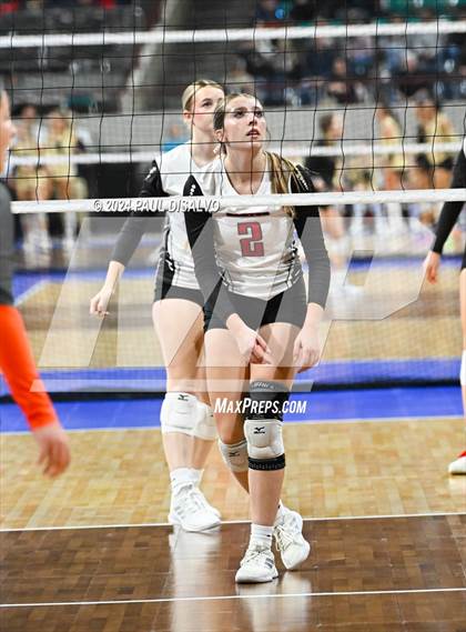 Thumbnail 1 in Del Norte vs. Haxtun (CHSAA 2A First Round) photogallery.