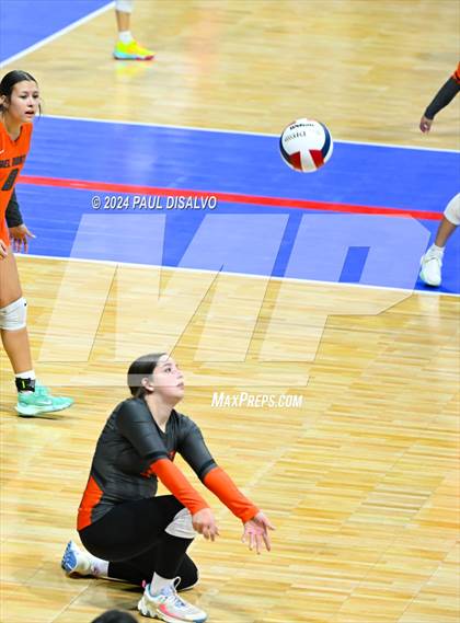 Thumbnail 1 in Del Norte vs. Haxtun (CHSAA 2A First Round) photogallery.