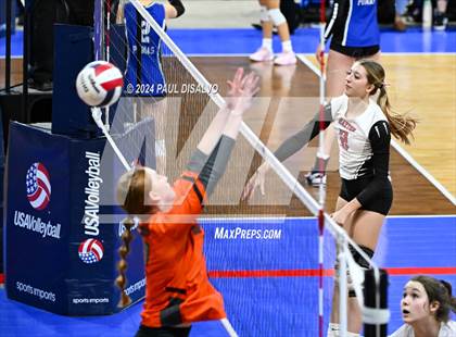 Thumbnail 3 in Del Norte vs. Haxtun (CHSAA 2A First Round) photogallery.